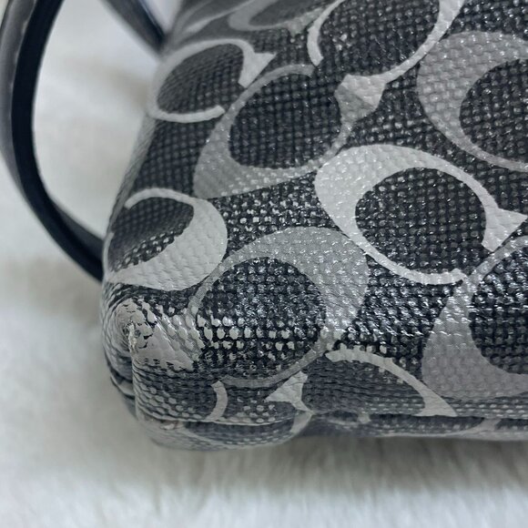 2 for 1!  Coach Chelsea Collection Crossbody w/Matching Wallet Grey/Black F17120 - Picture 14 of 15